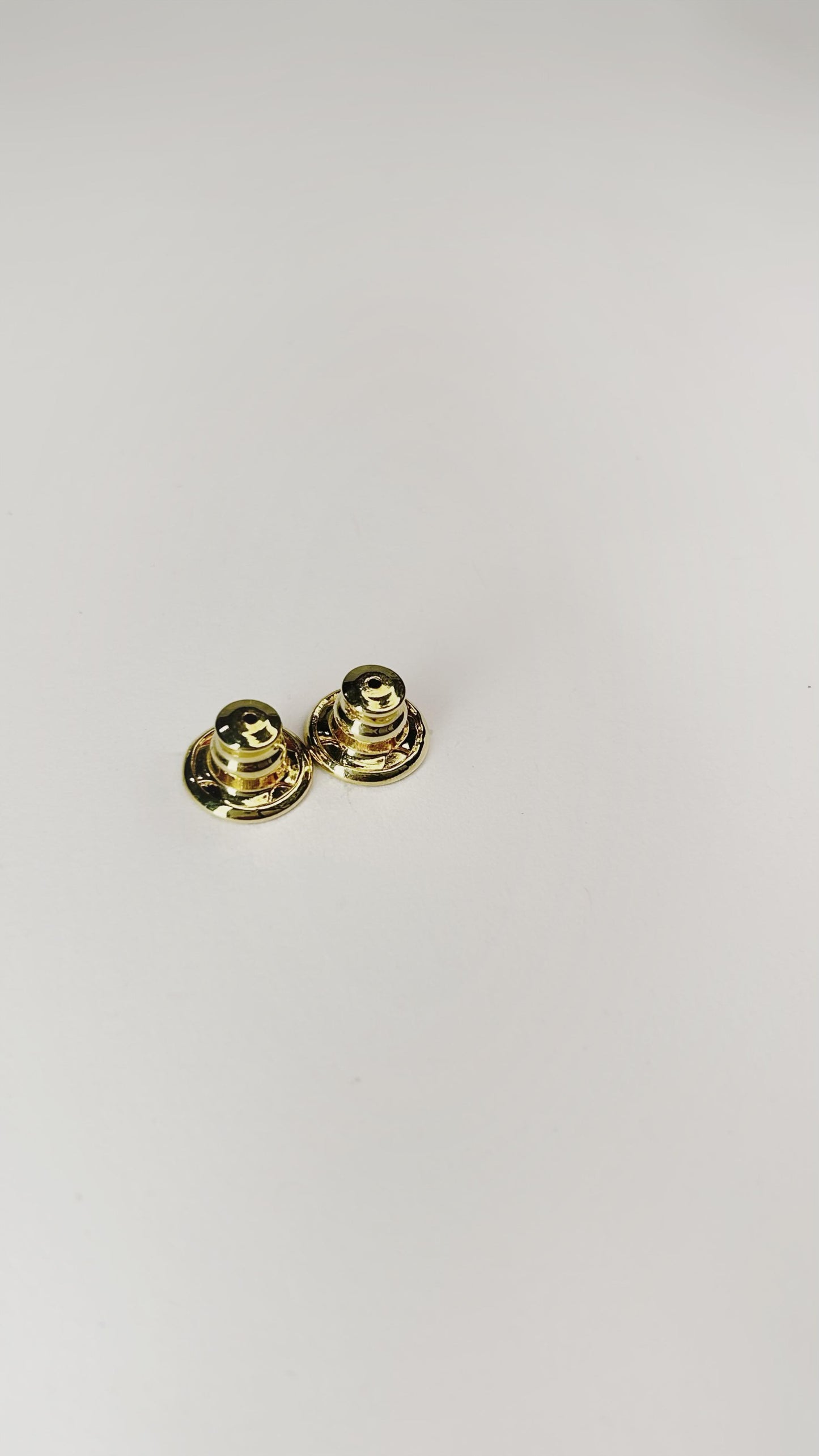 Brinco Ponto de Luz com Drusa Prata Natural Folheado a Ouro 18k