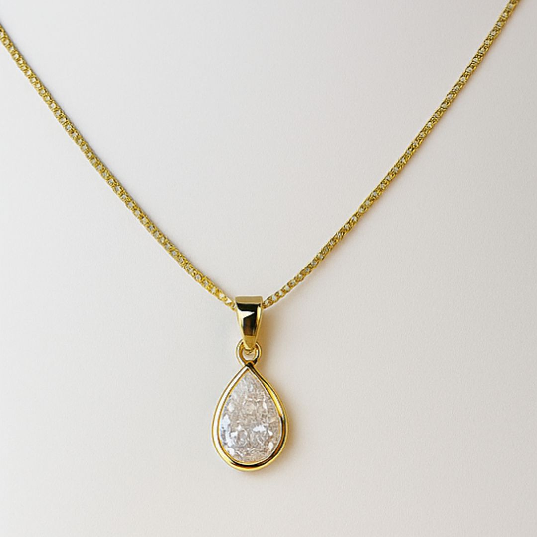Colar Gota de Cristal – Dourado Clássico