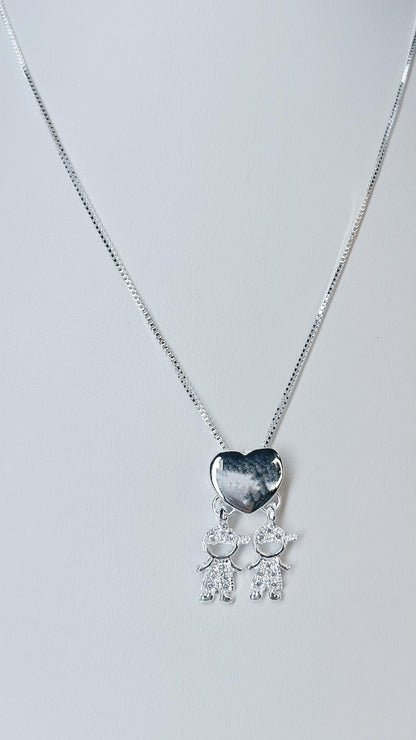 Colar Coração com Pingentes de Crianças em Prata – Amor de Mãe