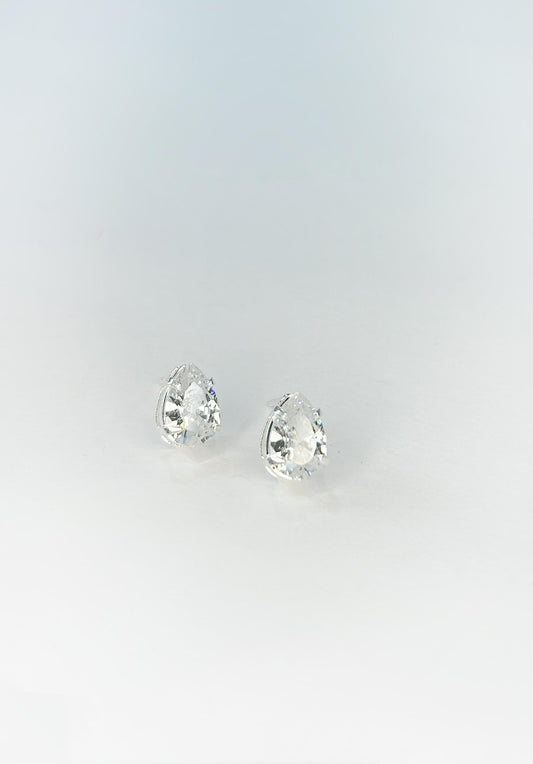 Brinco com Banho de Prata Leve — Elegância Minimalista para o Dia a Dia