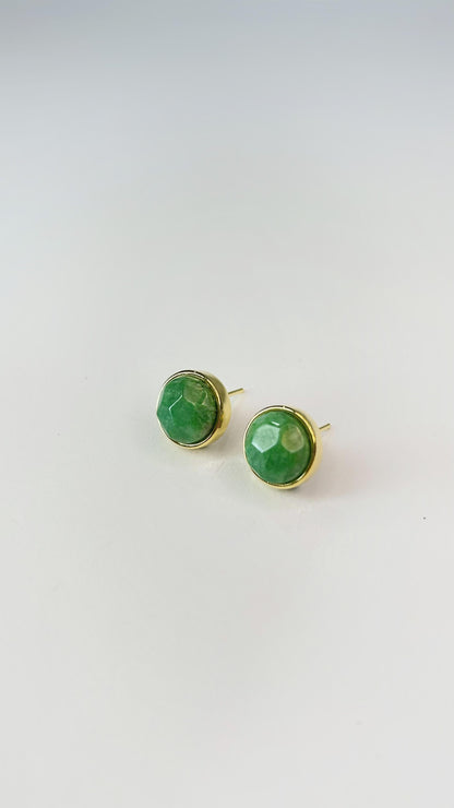 Brinco Redondo com Quartzo Verde Natural Folheado a Ouro 18k