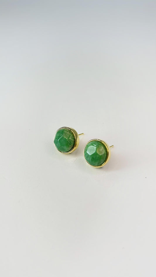 Brinco Redondo com Quartzo Verde Natural Folheado a Ouro 18k