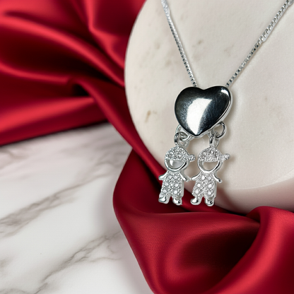 Colar Coração com Pingentes de Crianças em Prata – Amor de Mãe