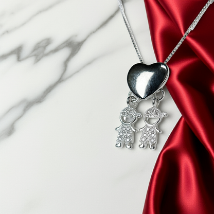 Colar Coração com Pingentes de Crianças em Prata – Amor de Mãe
